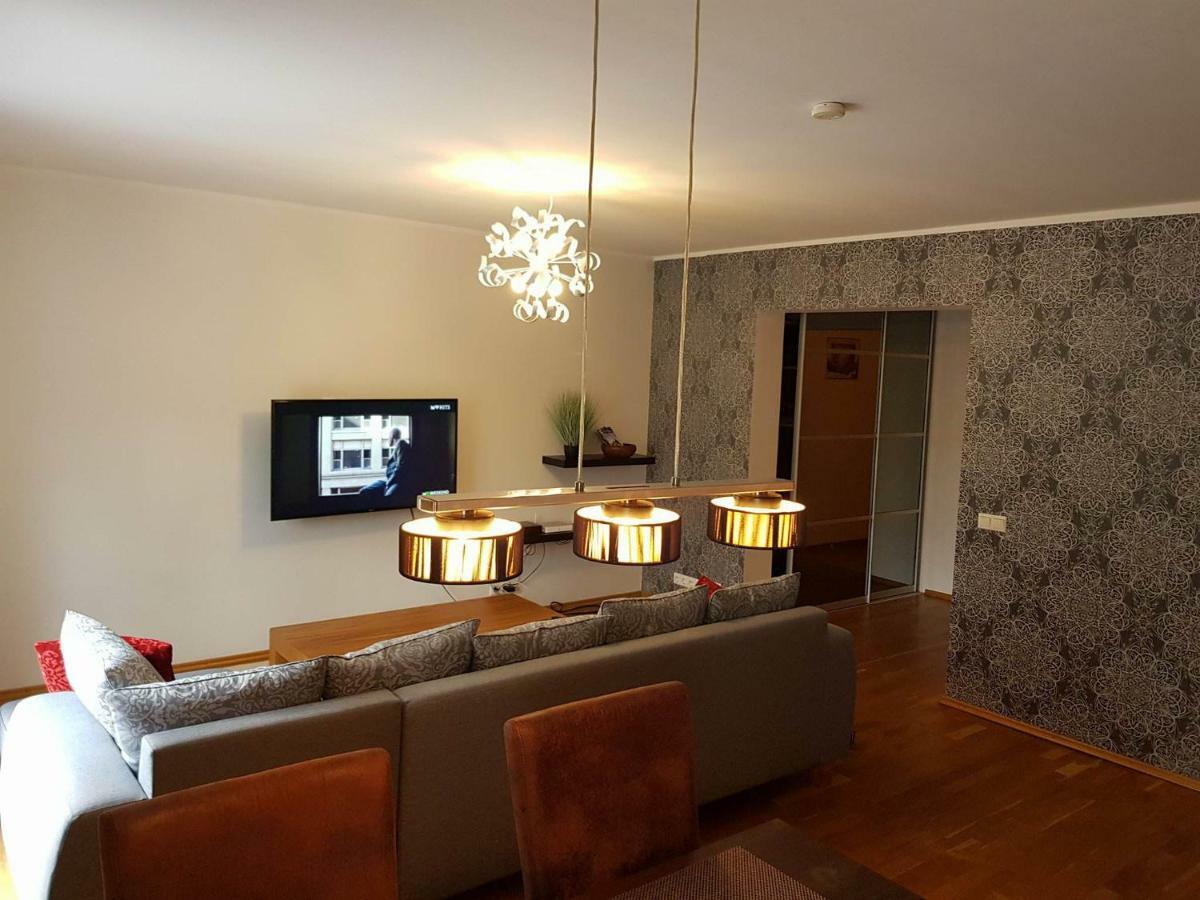 Superior Apartment Near The City Center Tartu Exteriör bild